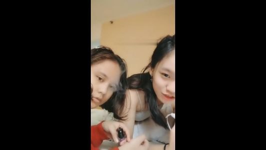 Lagi LDR Malah Ceweknya Live Ngentot Sama Cowok Lain